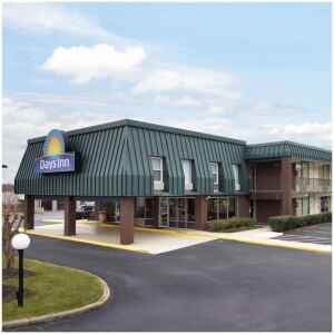 Days Inn Seneca ($94/night)